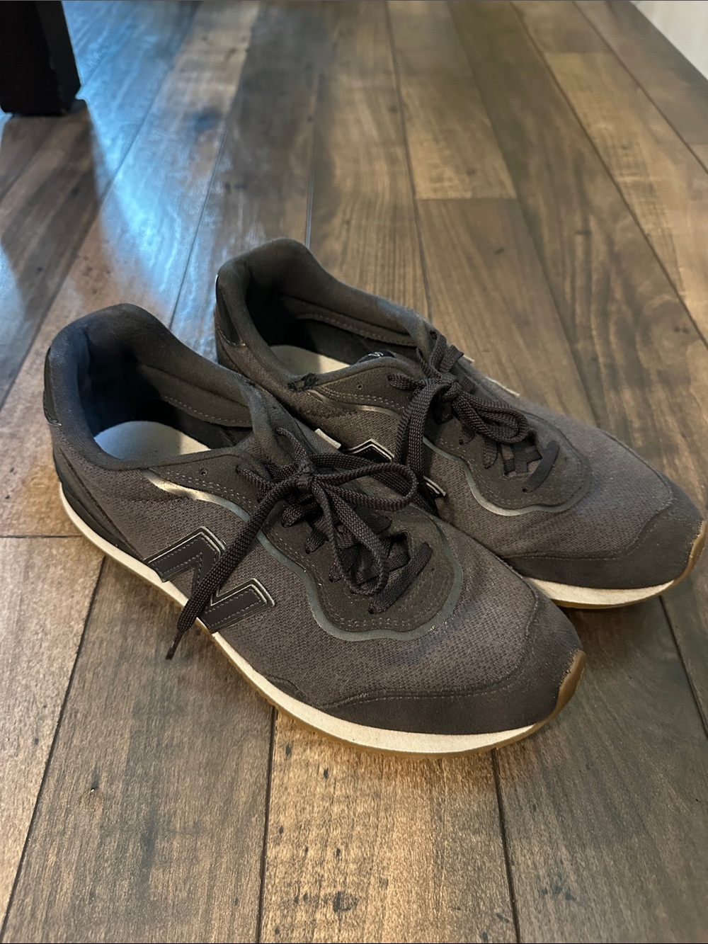 New Balance Sola Sleek Dark Gray and White Athletic Sneakers